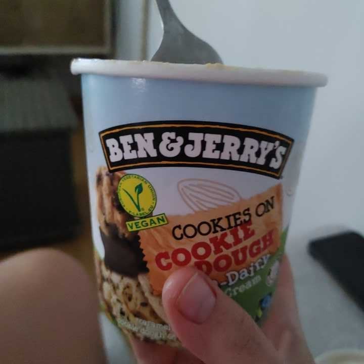 photo of Ben & Jerry's Chocolate Caramel Cluster Non-Dairy Frozen Dessert shared by @evixi on  14 Aug 2021 - review