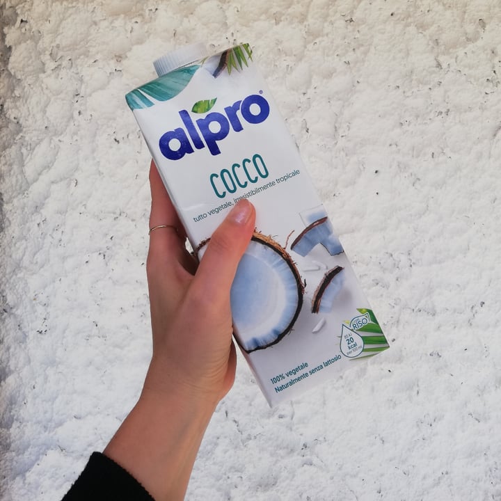 photo of Alpro Bevanda Al Cocco Senza Zuccheri shared by @mmiriam on  22 Apr 2021 - review