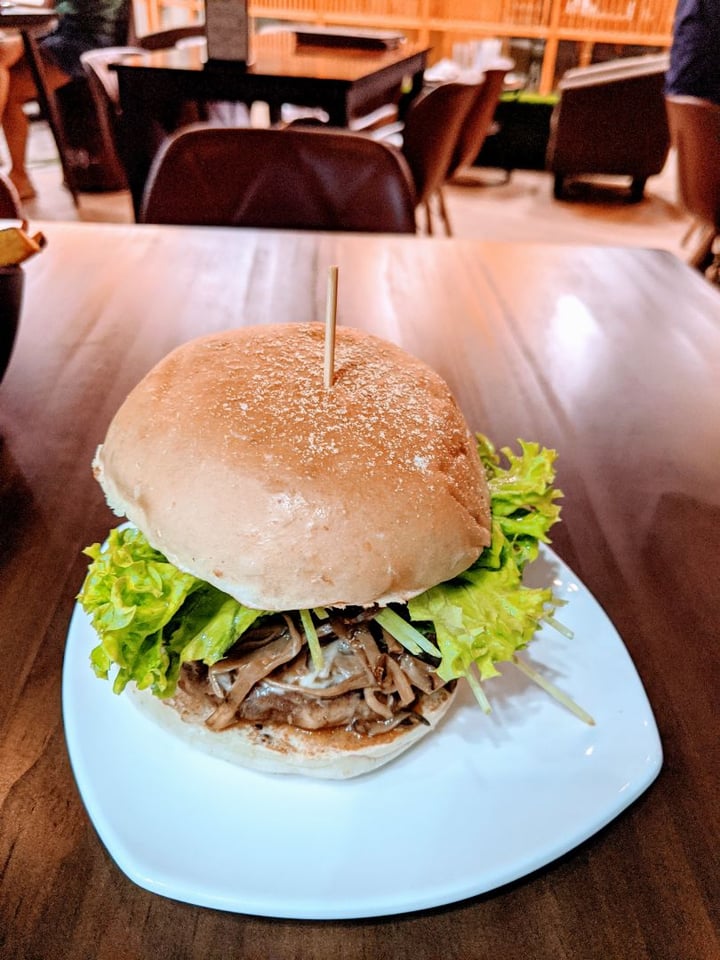 photo of nomVnom Bistro King Mushroom Head Burger shared by @paloma on  21 Feb 2020 - review