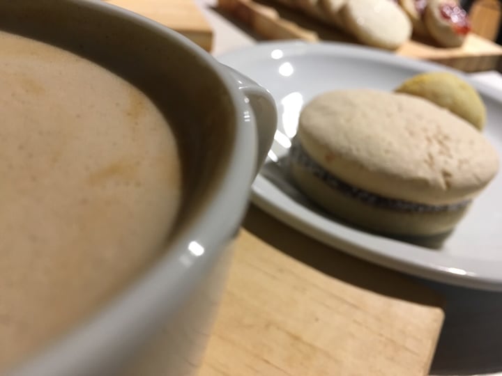 photo of Vica (Delivery Only) Alfajor de maicena shared by @ladybiird on  05 Aug 2019 - review
