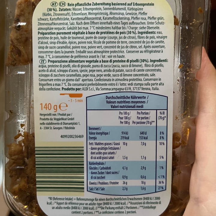 photo of Just Veg (ALDI España) Pulled chunks shared by @falenagrigia on  16 Apr 2022 - review