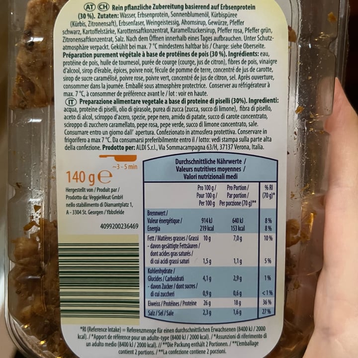 photo of Just Veg (ALDI España) Pulled chunks shared by @falenagrigia on  16 Apr 2022 - review