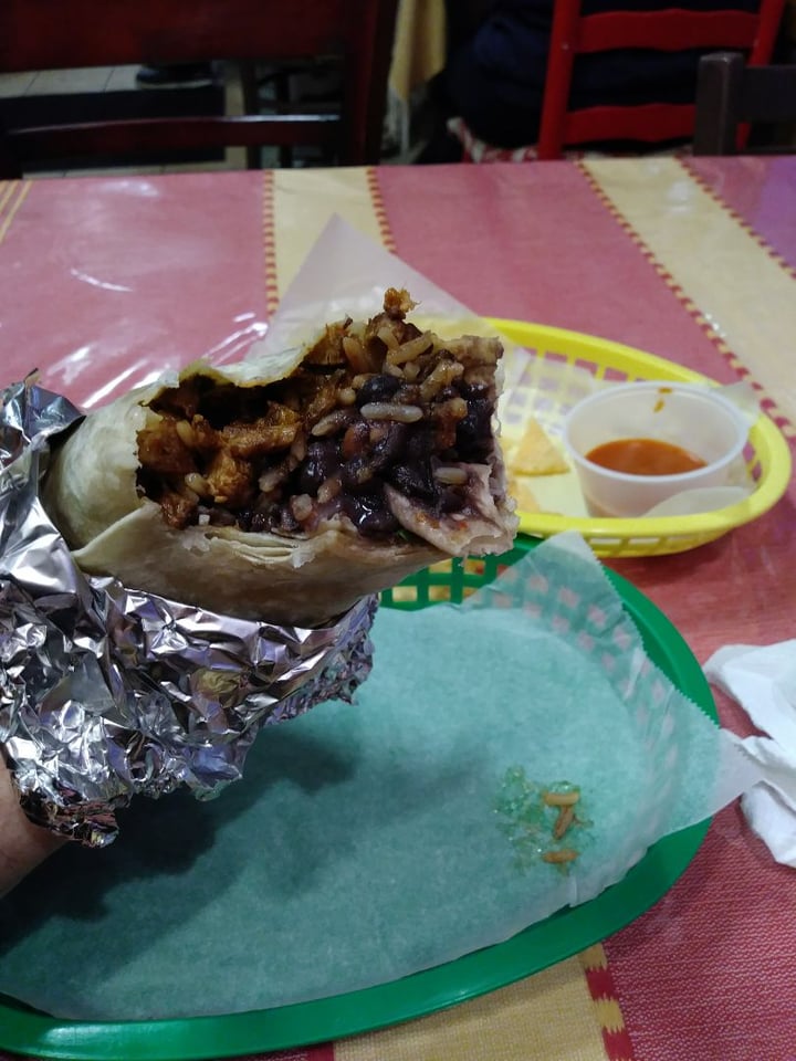 photo of El Cantaro El Cantaro "Steak" Burrito shared by @elementalv on  02 Mar 2020 - review