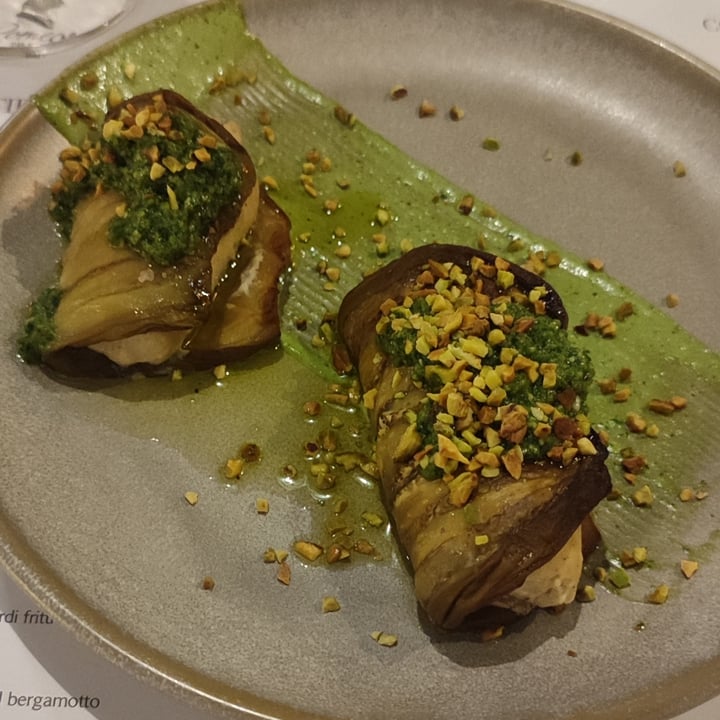 photo of Romeow Cat Bistrot Fagottini Di melanzane con feta saporita, pesto al basilico e pistacchi tostati shared by @greeneggsandvegham on  13 Jul 2022 - review