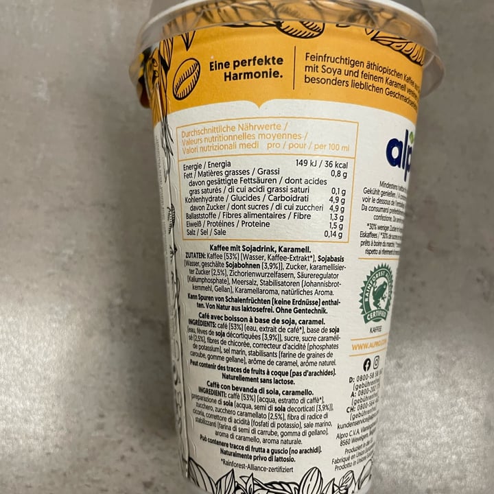 photo of Alpro Caramel soya Caffè Latte shared by @vegangierschlund on  06 Oct 2021 - review