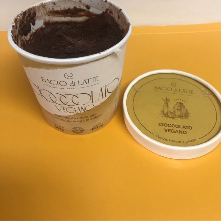 review photo of Bacio di latte Sorvete de Chocolate com Pedaços de Chocolate shared by @mebergami on 14 May 2022 - review