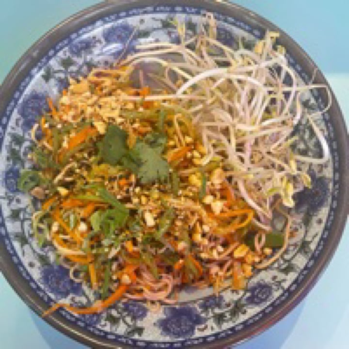 review photo of Sushi Mon Lucky noodles shared by @silvanalavegana on 29 Jun 2021 - review