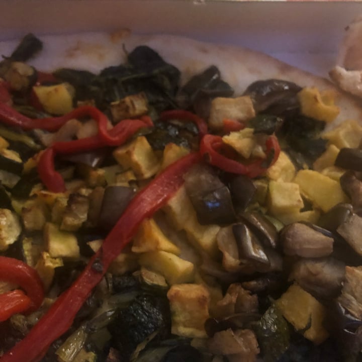 photo of Pizzeria Il Capriccio di Zanda Giuseppe Focaccia con verdure shared by @claudia3188 on  25 Apr 2022 - review