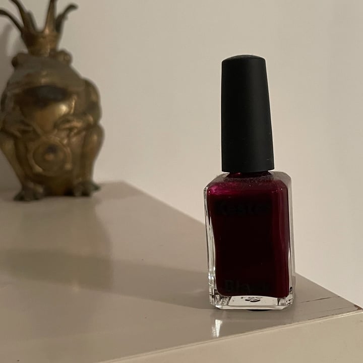 review photo of Kester Black Narcissist Nail Polish shared by @vicky2026 on 08 May 2022 - review