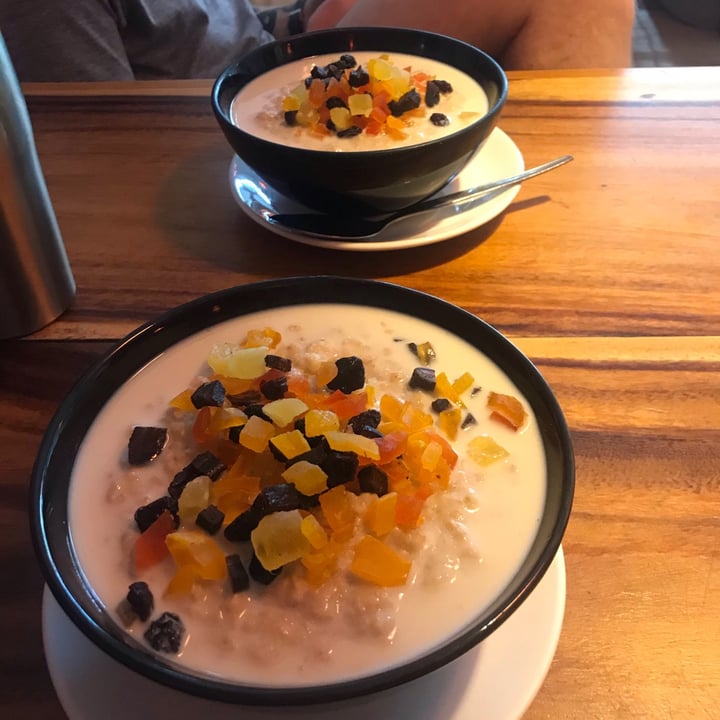 photo of Ethos Vegetarian and Vegan Restaurant Porridge shared by @broccolizzo on  11 Dec 2020 - review