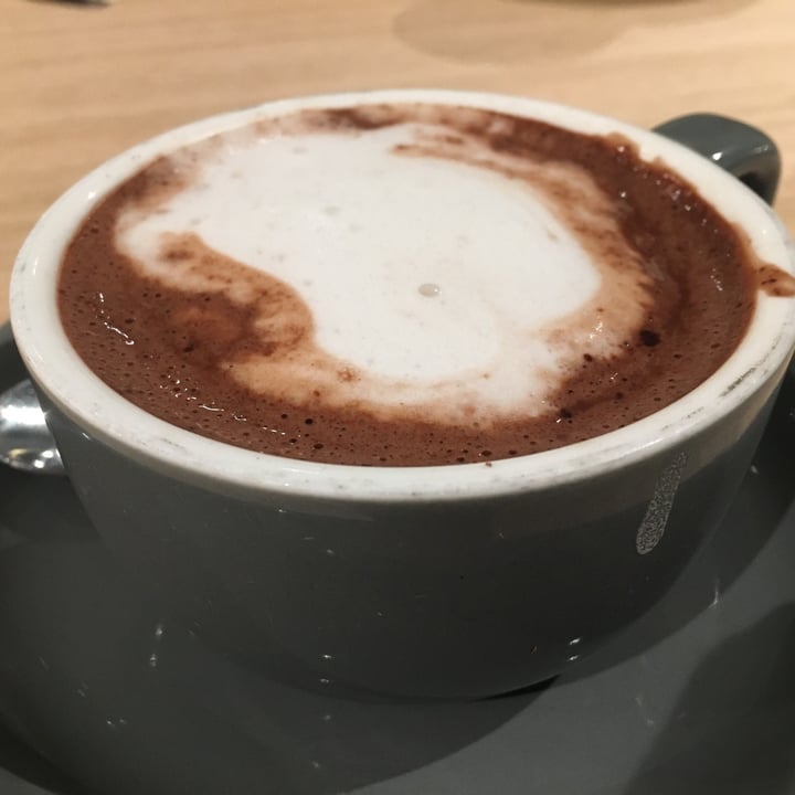 photo of Woolworths Canal Walk Vegan Hot Chocolate shared by @siobhanduke on  20 Nov 2020 - review