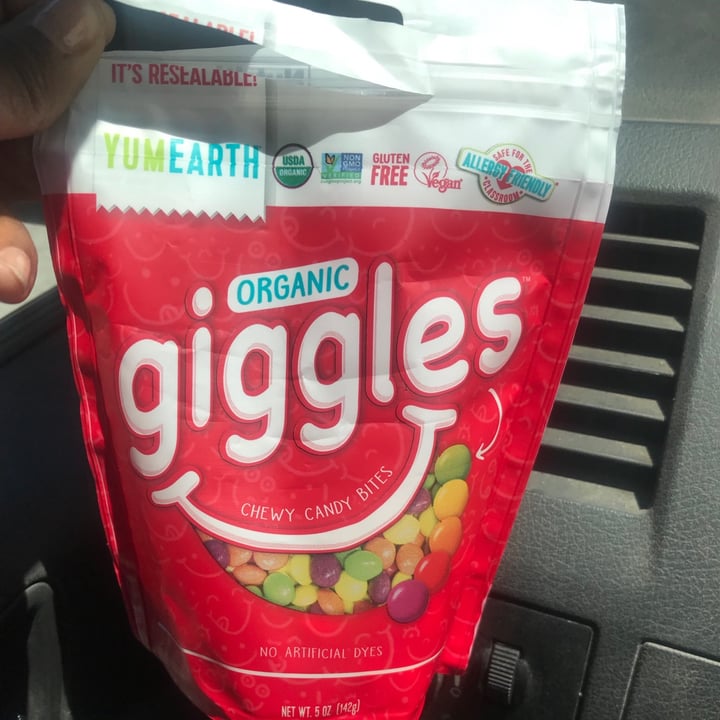 review photo of YumEarth Giggles/skittles shared by @vegan4furlife on 22 May 2020 - review