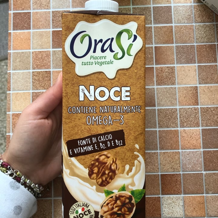 photo of OraSí Latte Di Noce shared by @lucreziaballerini on  17 Mar 2022 - review