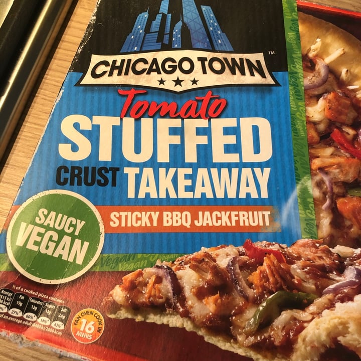 photo of Chicago Town Tomato Stuffed Crust Takeaway Sticky Bbq Jackfruit Pizza shared by @berry-vegan on  22 Jun 2020 - review