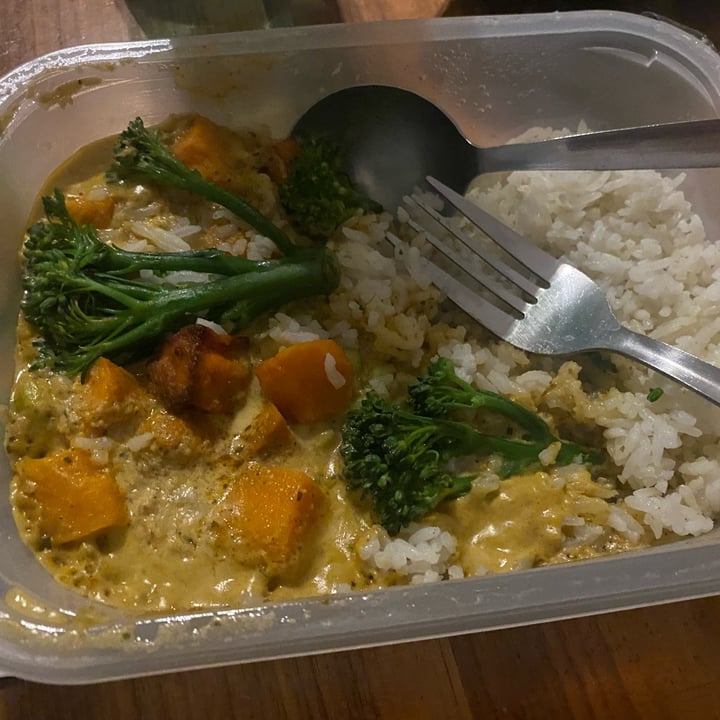 photo of Marks & Spencer Food (M&S) Green Thai vegetable curry shared by @robsm95 on  26 May 2022 - review