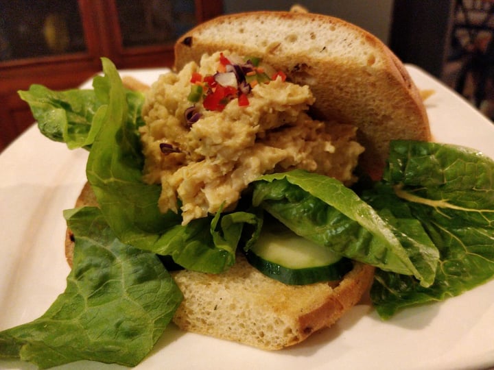 photo of Well Dressed Salad Bar Chick & Mayo Sandwich shared by @mikebroadhead on  09 Nov 2019 - review