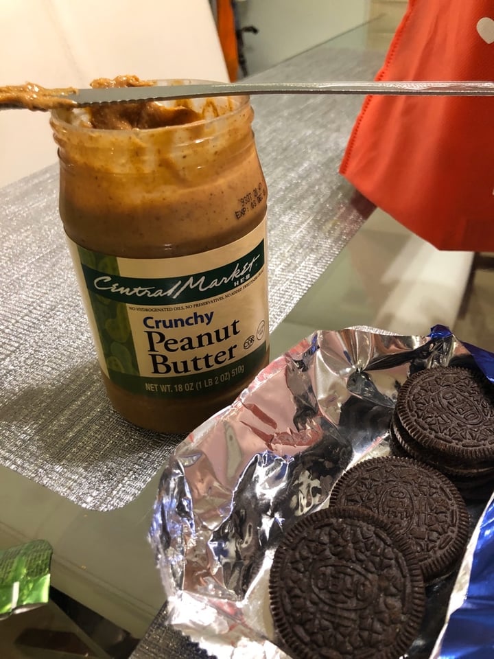 photo of H-E-B Crunchy Peanut Butter shared by @solachevijae on  17 Feb 2020 - review