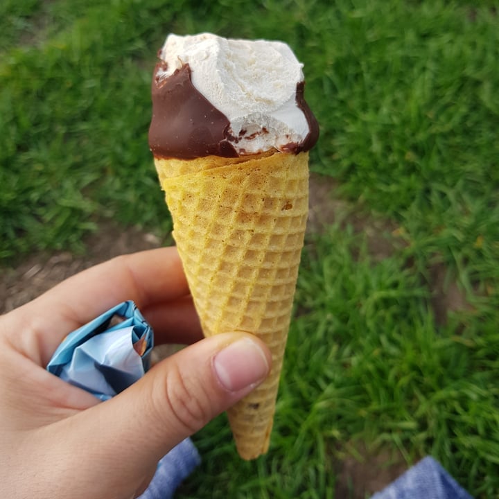 photo of Swedish Glace Caramel Toffee shared by @vegancybele on  11 Oct 2020 - review