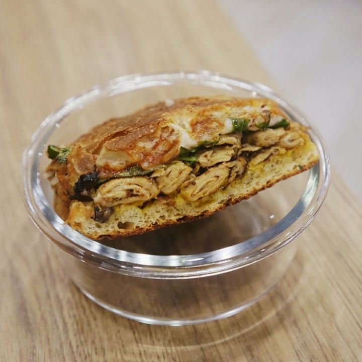 photo of Grand Hyatt Singapore Mediterranean Heura® Grilled Chicken Panini shared by @simhazel on  14 Sep 2019 - review