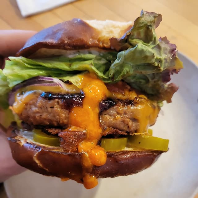 Photo of the dish “Ghost Pepper Popper burger”
