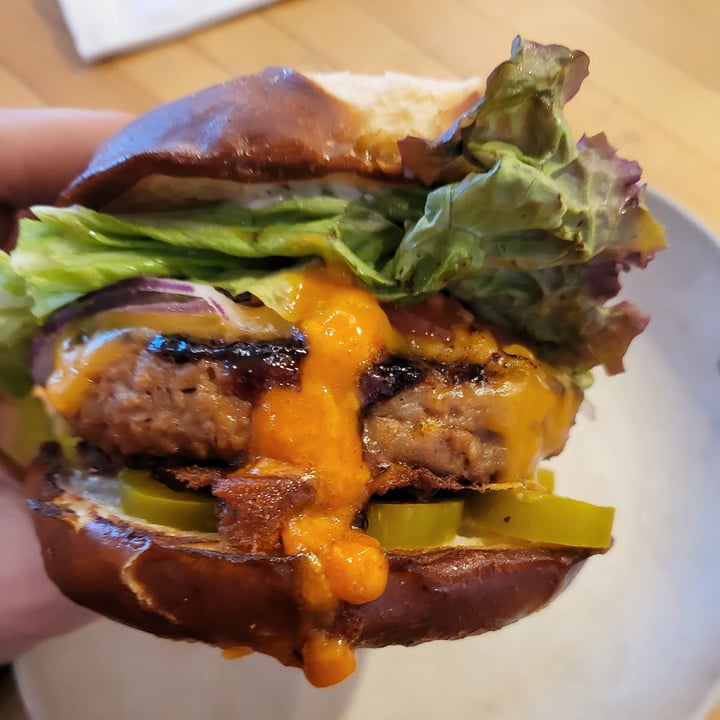 photo of Next Level Burger Hawthorne Ghost Pepper Popper burger shared by @izzyiris on  19 Feb 2022 - review