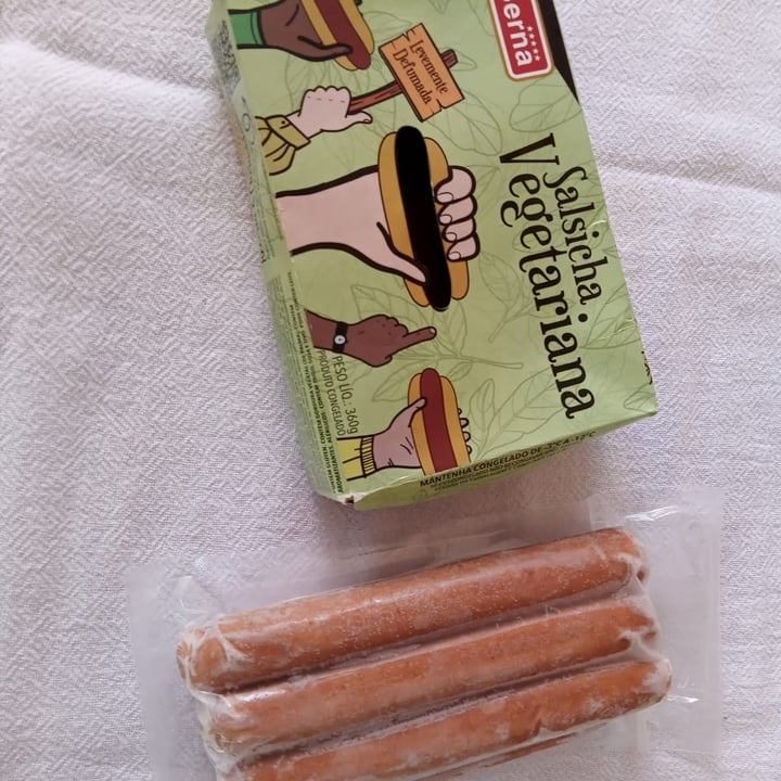 review photo of Berna Salsicha vegetariana shared by @crisazevedo on 14 May 2022 - review