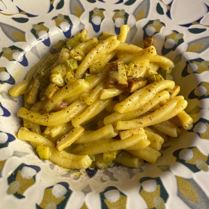 photo of Ma Va' ? Restaurant Roma carbonara vegana shared by @veronicalulli on  23 May 2022 - review