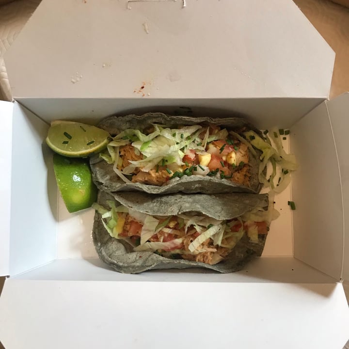 photo of VEGA Jackfruit tacos shared by @daytruji on  09 Nov 2020 - review
