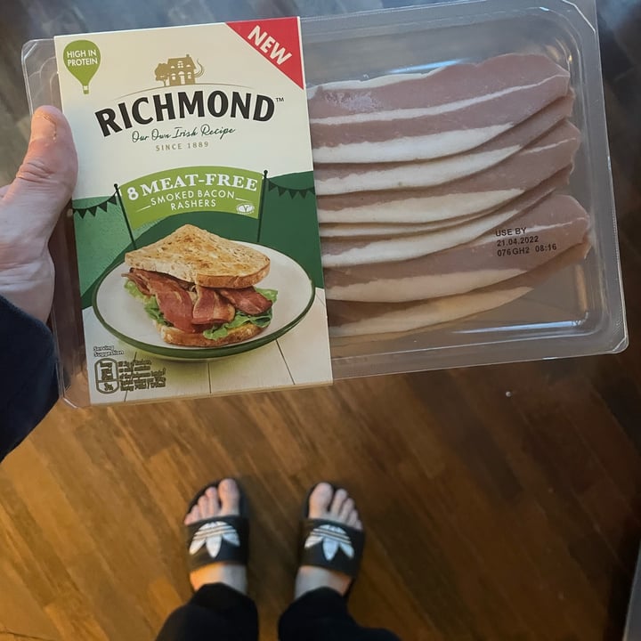 review photo of Richmond Richmond Meat Free Smoked Bacon Rashers shared by @cachondovegano on 01 May 2022 - review