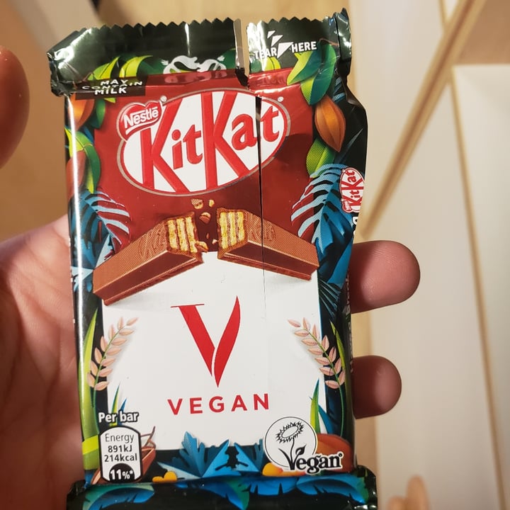 photo of Nestlé Kitkat Vegan shared by @rebelleserieuse on  08 Nov 2022 - review
