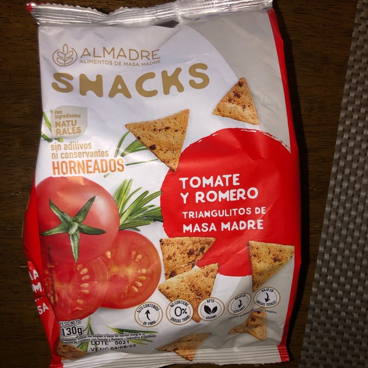 photo of Almadre Snacks tomate y romero shared by @laritaveganita on  31 May 2022 - review