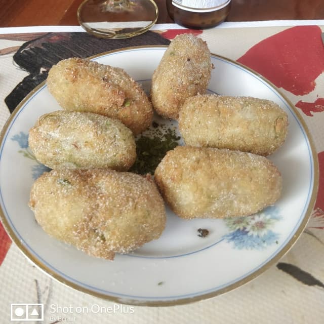 菜肴“Croquetas”的照片