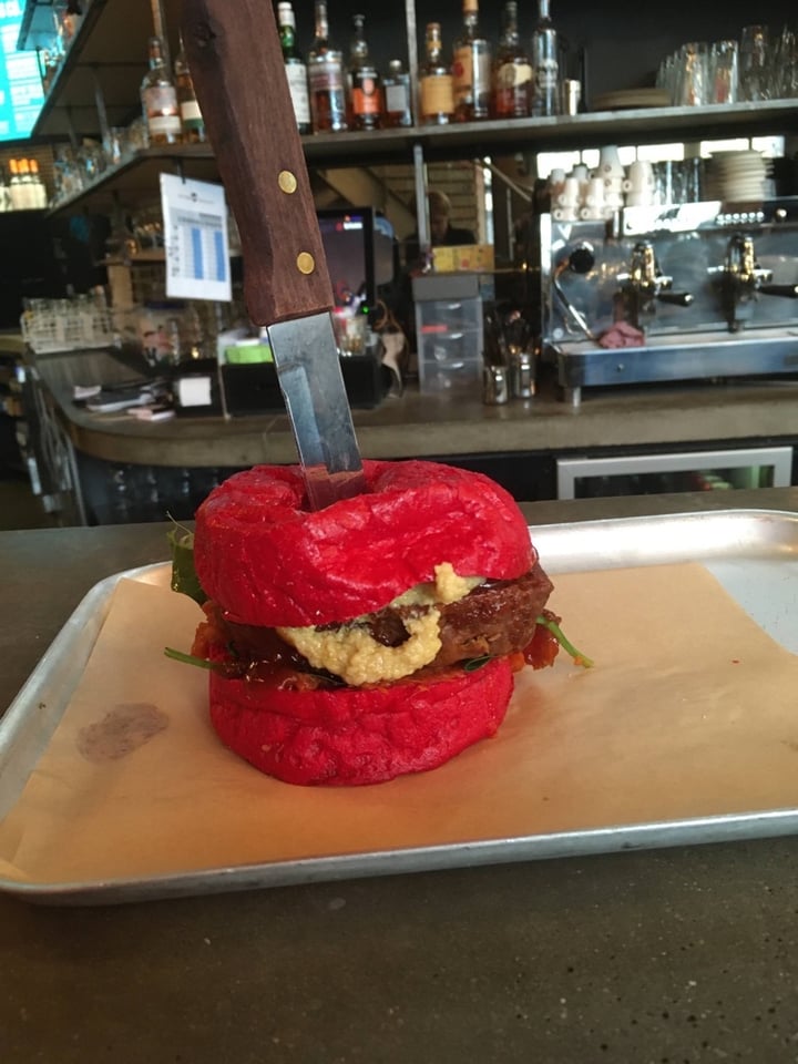 review photo of BrewDog Brussels Seitan burger shared by @thomascliquetisvegan on 25 Mar 2020 - review
