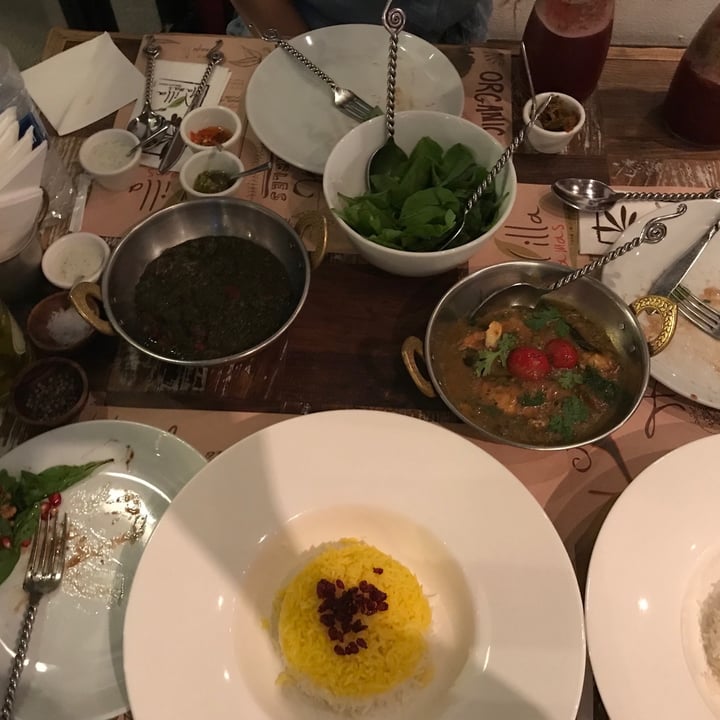 review photo of Villa Mamas Restaurant Vegan Ghormeh Sabzi shared by @vc on 27 Jun 2020 - review