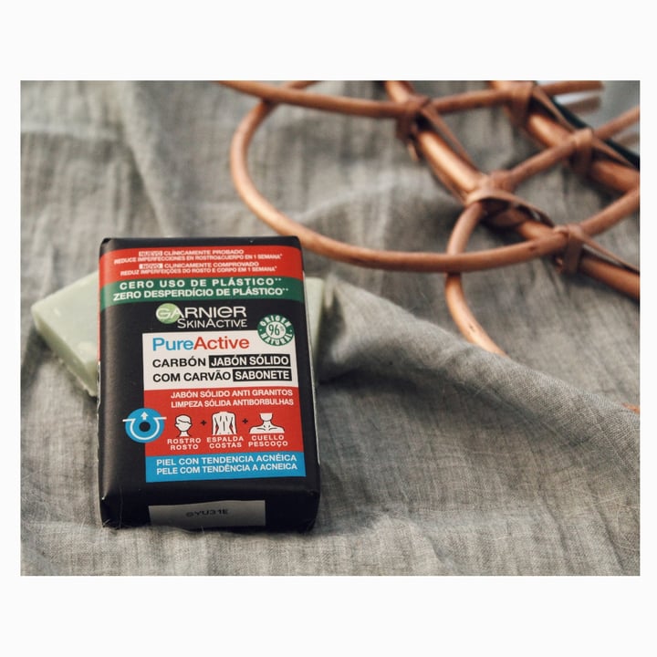 review photo of Garnier SkinActive PureActive Carbón Jabón Sólido shared by @rukisro on 27 Aug 2021 - review