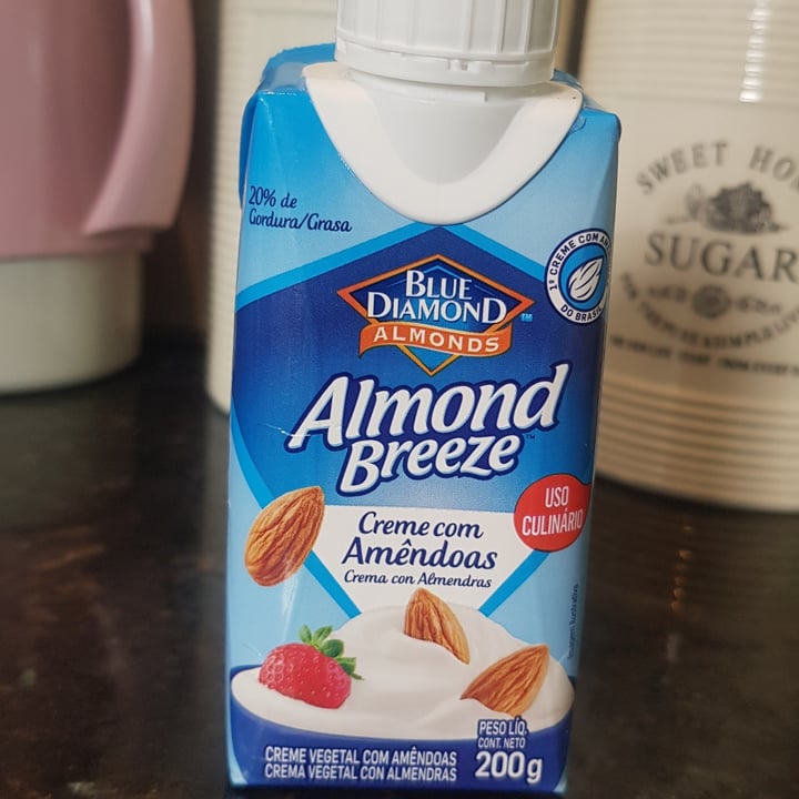 review photo of Blue Diamond Creme De Amêndoas shared by @luciellen on 09 May 2022 - review