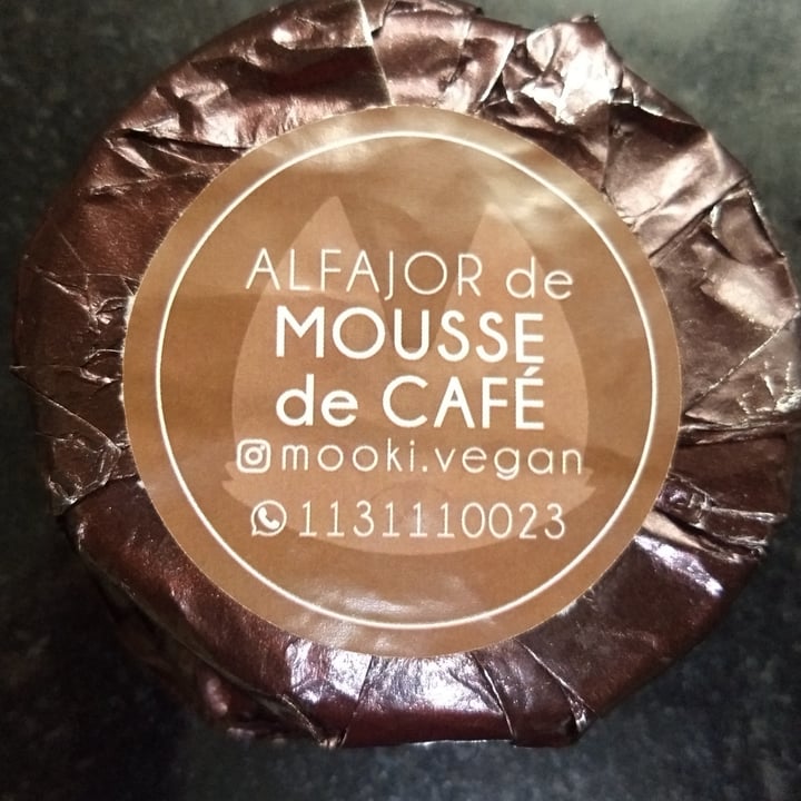 review photo of Mooki Pastelería Vegana alfajor de mousse de café shared by @jisam on 05 Jul 2022 - review