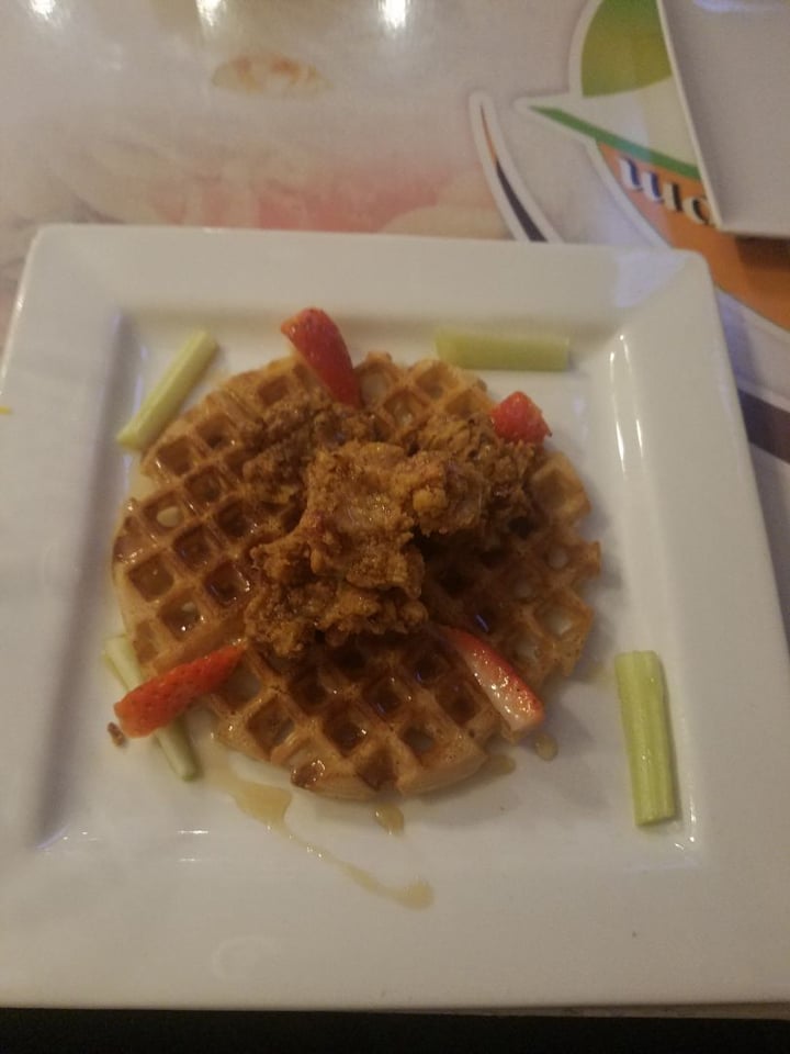 review photo of The New Vegan Chicken 'N Waffles shared by @rainandsnow on 29 Dec 2019 - review