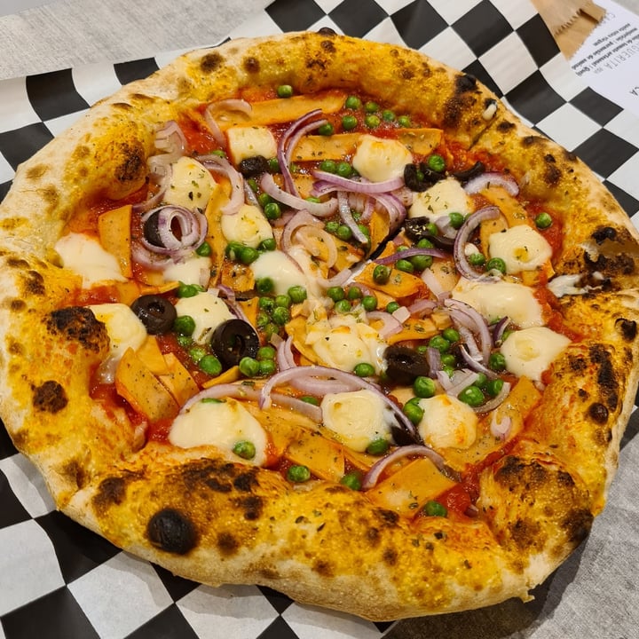 photo of Pizza Power Vegan Portuguesa shared by @vivianmaximo on  27 Nov 2021 - review
