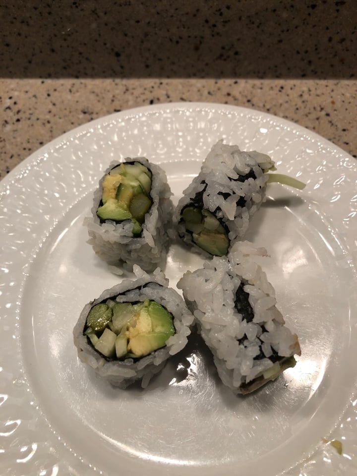 photo of MOMO Sushi AAC Roll shared by @annettej on  19 Apr 2020 - review
