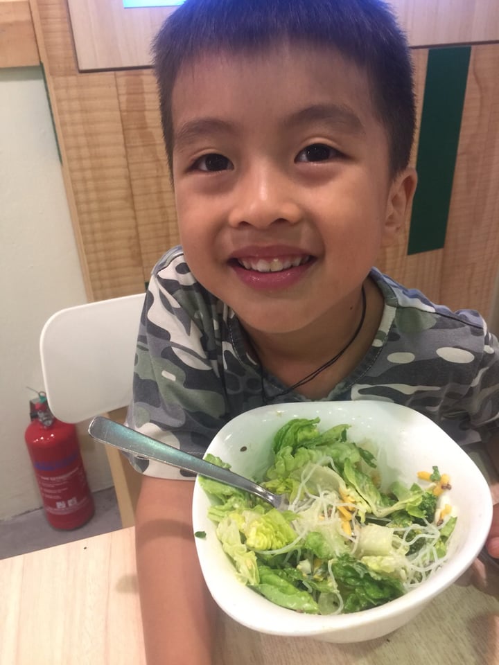 photo of SaladStop! Create Your Own shared by @ronafide on  08 Sep 2019 - review