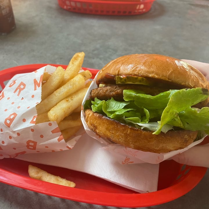 review photo of Mr Burger Mr V2 Burger shared by @bridgetlily on 19 Dec 2021 - review