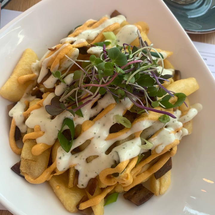 photo of Kaylee's Eatery Loaded Fries shared by @lexikirstein on  11 Jan 2021 - review