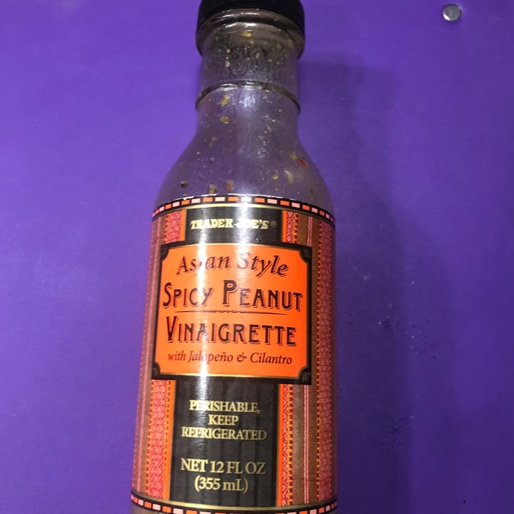photo of Trader Joe's Asian Style Spicy Peanut Vinaigrette shared by @michaelaplantzzer on  27 Apr 2020 - review
