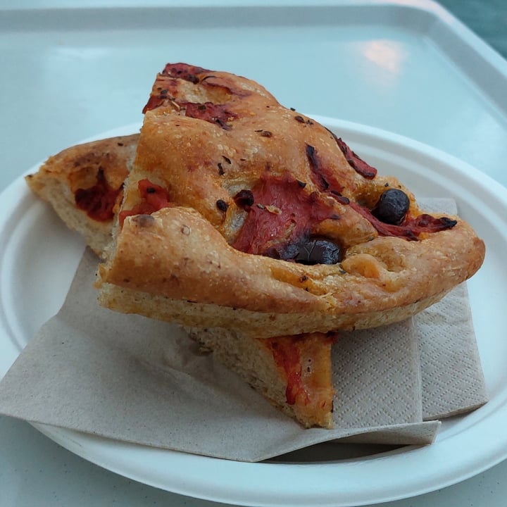 photo of Vetro focaccia pugliese shared by @ilariafio on  25 Jun 2022 - review