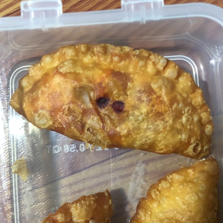 photo of Vegan Haven (Not available) Sambal Puff shared by @meltingpotatoes on  09 Oct 2020 - review