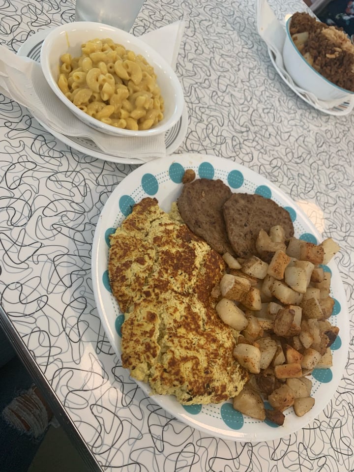 review photo of Spiral Diner & Bakery Southern Comfort shared by @alitadetofu on 18 Sep 2019 - review