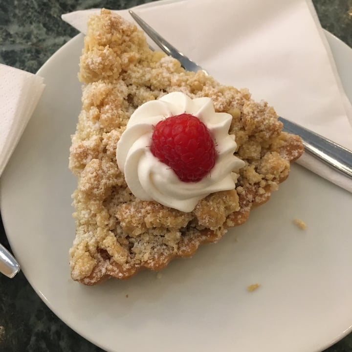 review photo of Ekberg 1852 Ltd Seasonal Vegan Pie shared by @melbee on 28 Jun 2021 - review