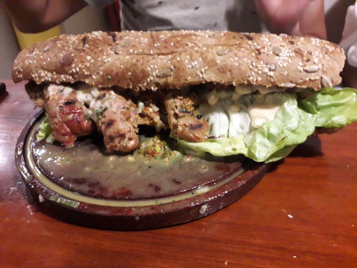 review photo of La Reverde Parrillita Vegana Chorisaurio con Pan Integral shared by @hanafernandez on 08 Aug 2019 - review