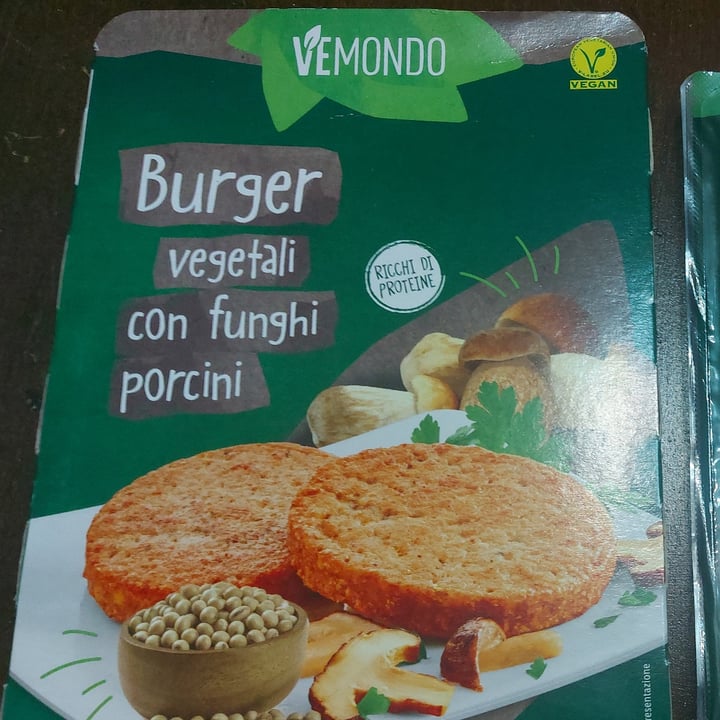 photo of Vemondo Burger Vegetali con Funghi shared by @martinac on  14 Jan 2022 - review